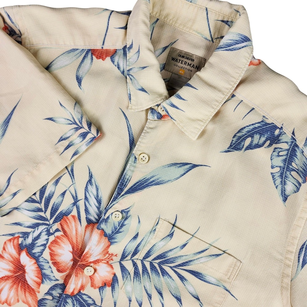 Quiksilver Waterman Hawaiian Shirt Mens Small Tan Floral Short Sleeve Button Up